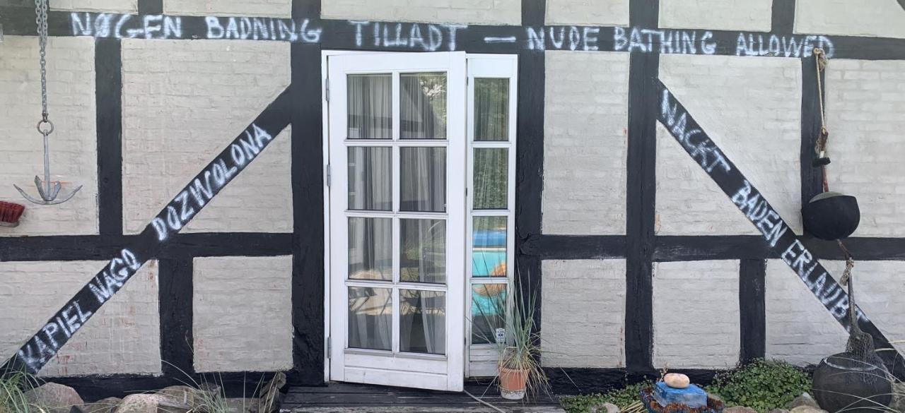 Farm61 Badehotellet I Det Midtjydske - Alder +18 Ar Tjele エクステリア 写真